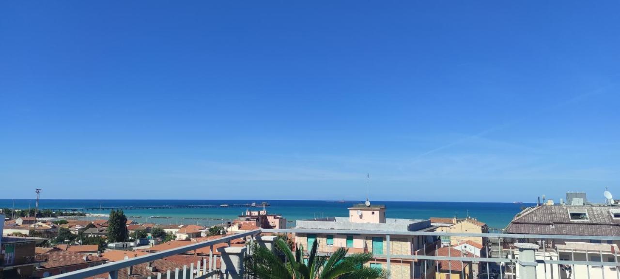 La Terrazza Daire Falconara Marittima Dış mekan fotoğraf